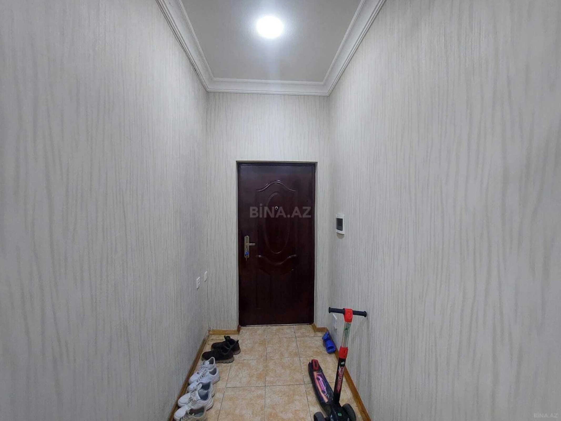 Satılır 2 otaqlı mənzil 90 m²