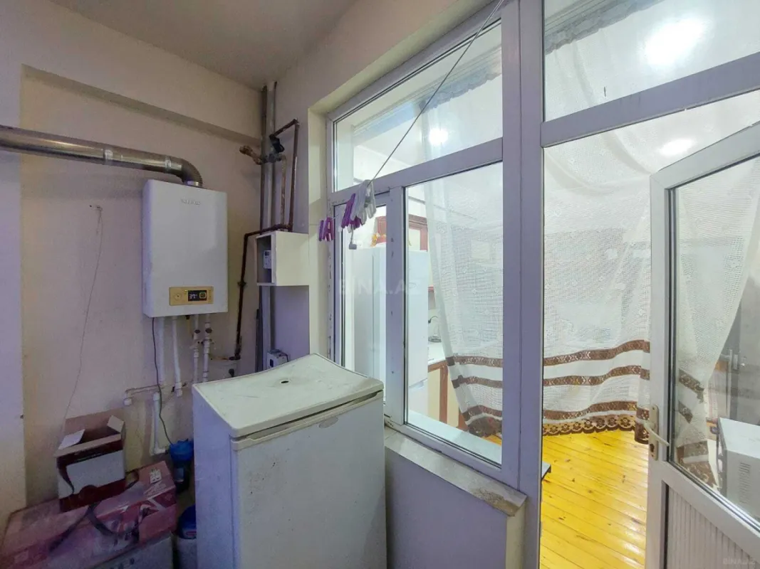 Satılır 2 otaqlı mənzil 90 m²
