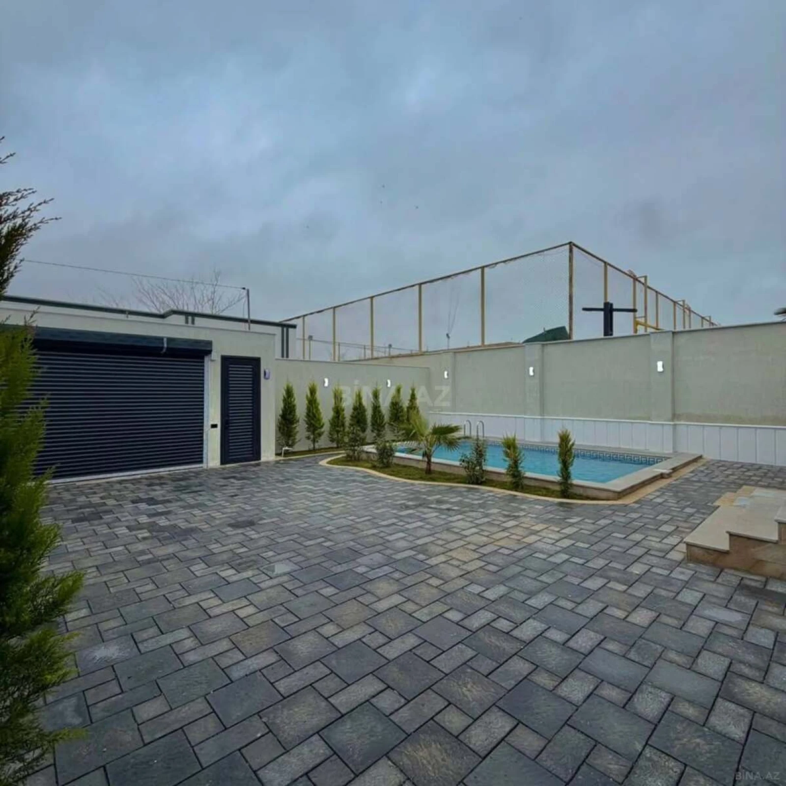 Satılır 4 otaqlı həyət evi 160 m²