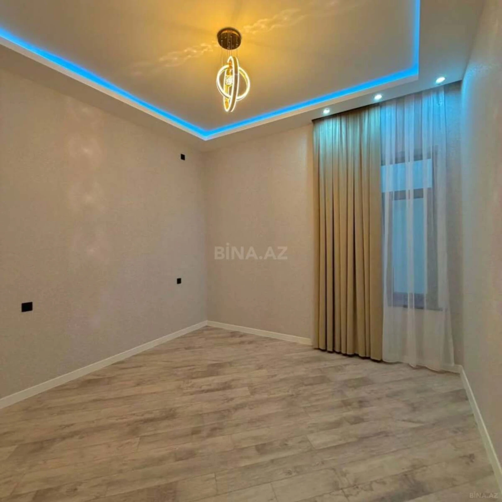 Satılır 4 otaqlı həyət evi 160 m²