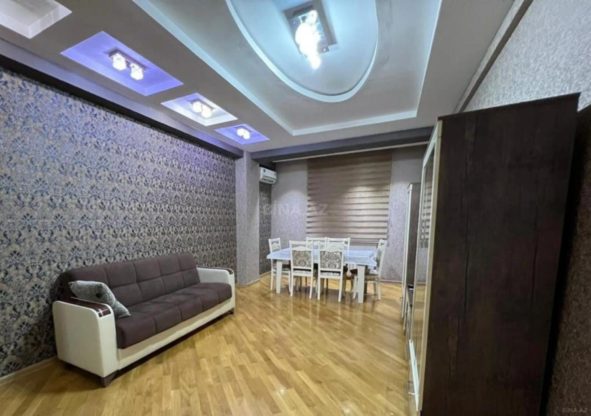 Kirayə verilir 2 otaqlı mənzil 80 m²