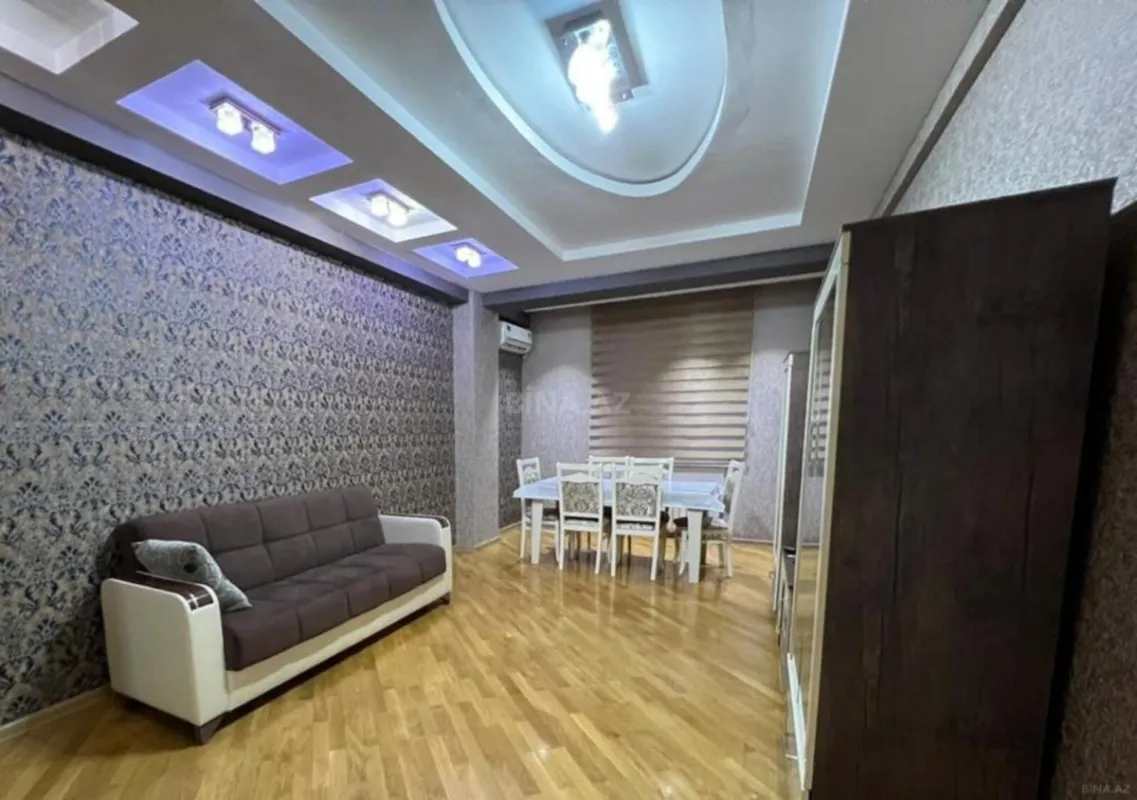 Kirayə verilir 2 otaqlı mənzil 80 m²