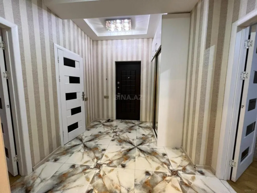 Kirayə verilir 2 otaqlı mənzil 80 m²