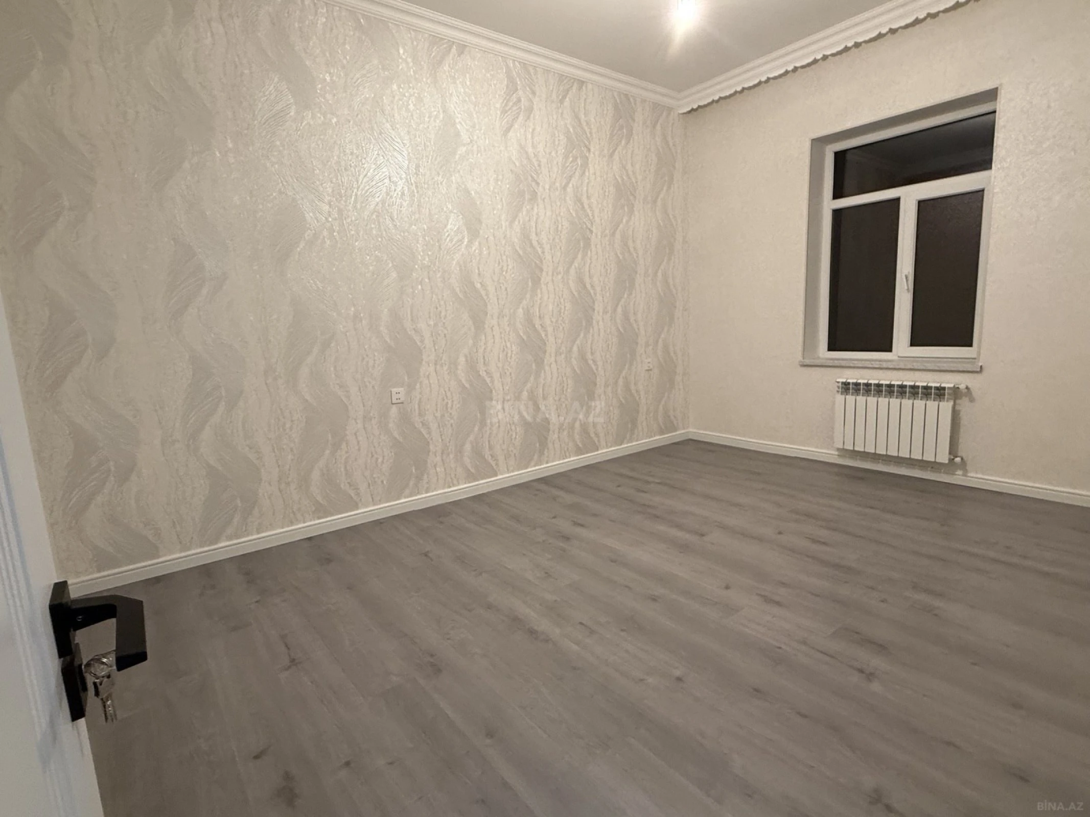 Satılır 6 otaqlı həyət evi 250 m²