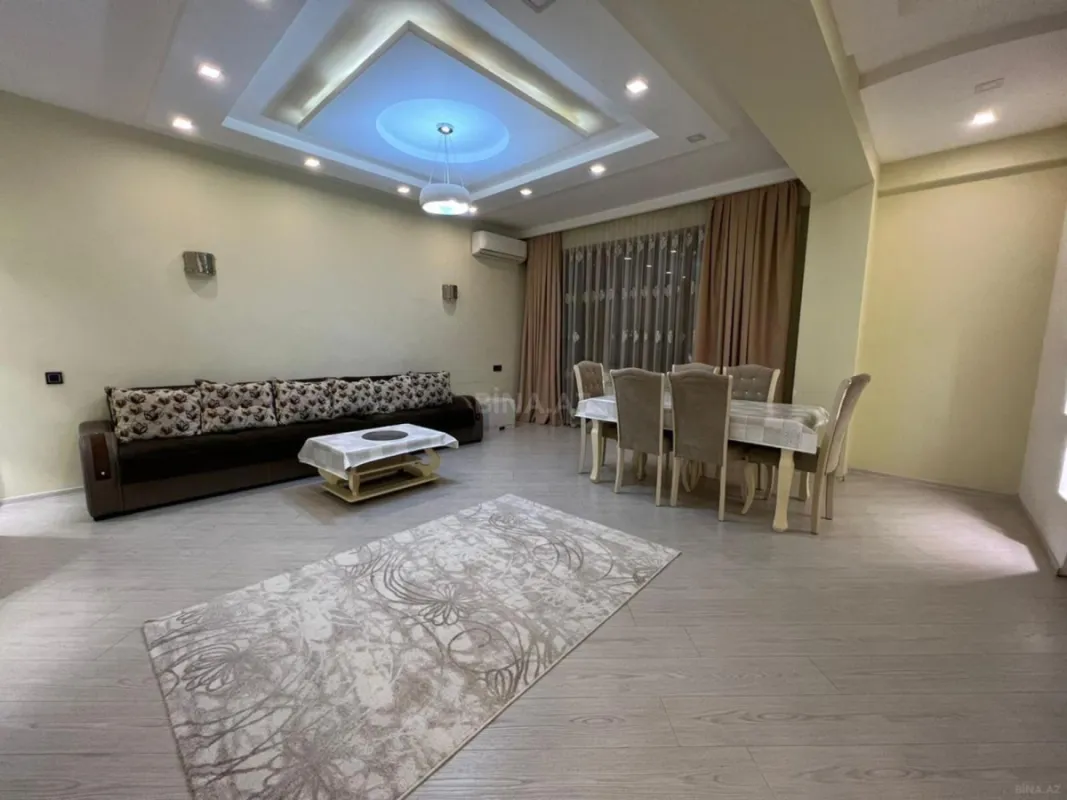 Kirayə verilir 2 otaqlı mənzil 80 m²