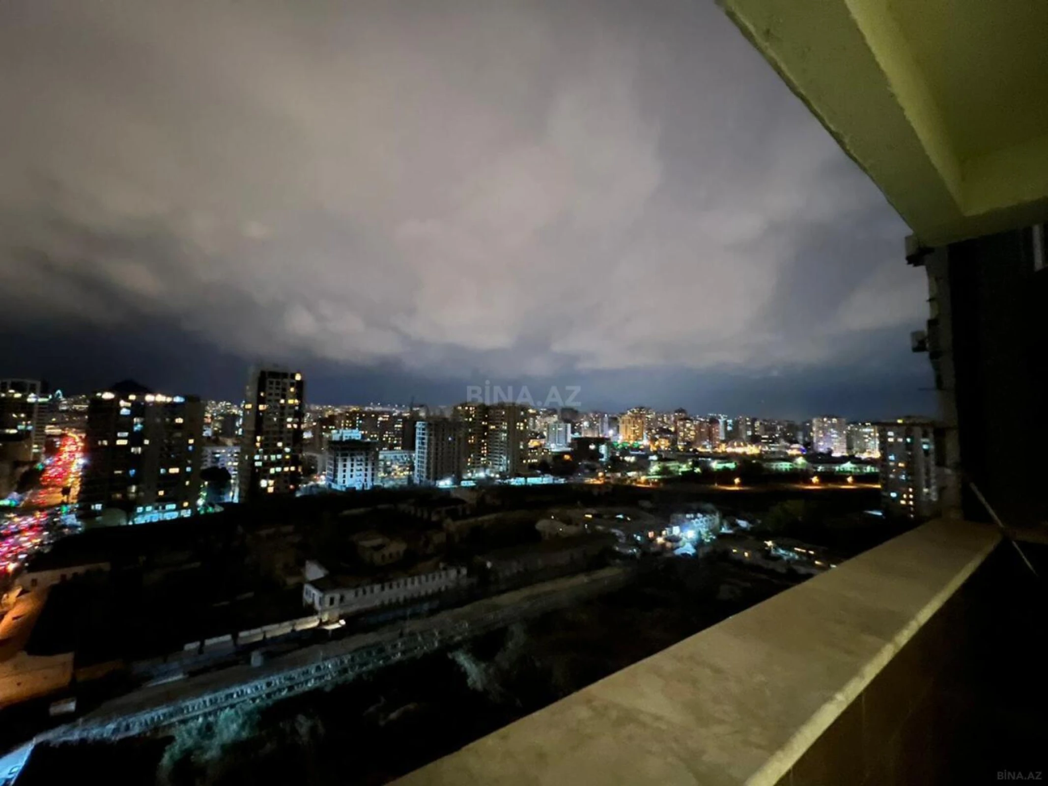 Kirayə verilir 2 otaqlı mənzil 80 m²