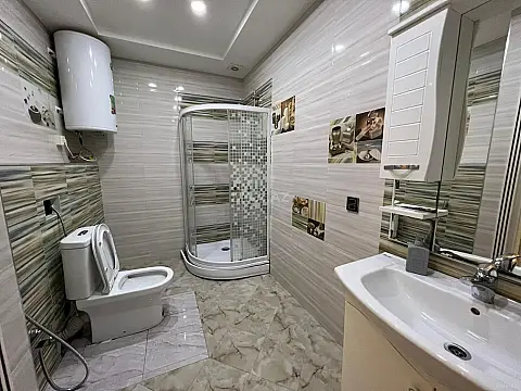 Kirayə verilir 2 otaqlı mənzil 80 m²