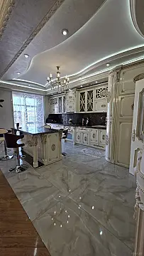 Satılır 3 otaqlı mənzil 142 m²
