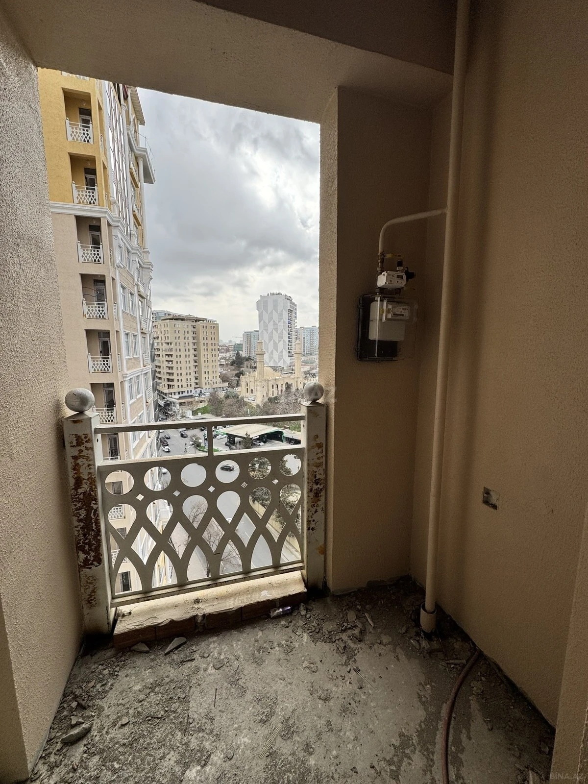Satılır 3 otaqlı mənzil 112 m²