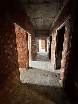 Satılır 3 otaqlı mənzil 112 m²