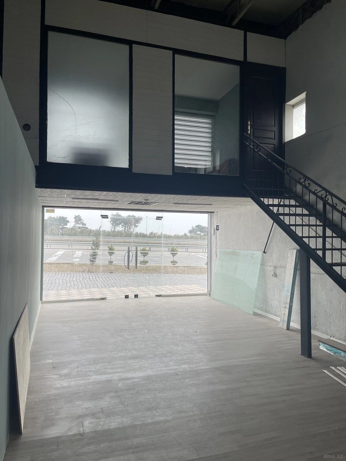 Kirayə verilir obyekt 130 m²