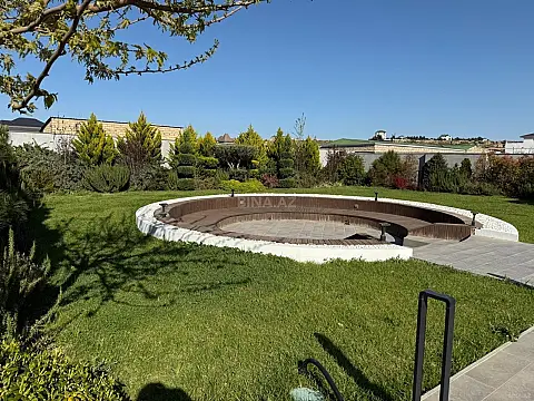 Kirayə verilir 6 otaqlı həyət evi 550 m²