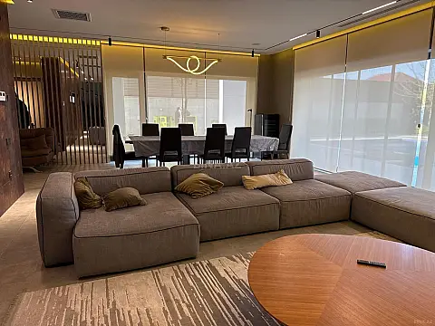 Kirayə verilir 6 otaqlı həyət evi 550 m²