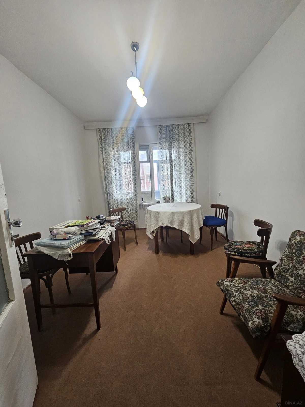 Satılır 5 otaqlı mənzil 130 m²