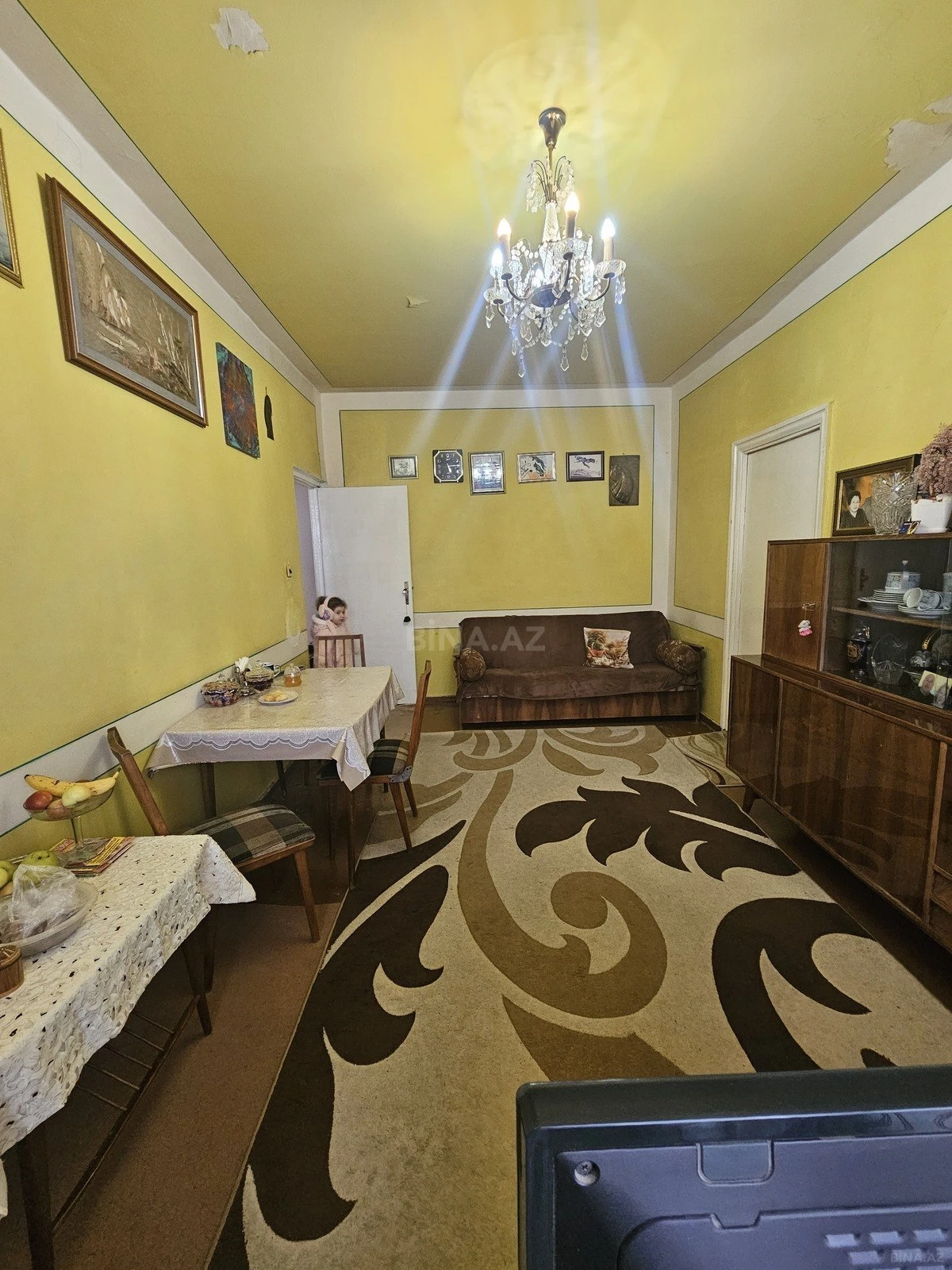 Satılır 5 otaqlı mənzil 130 m²