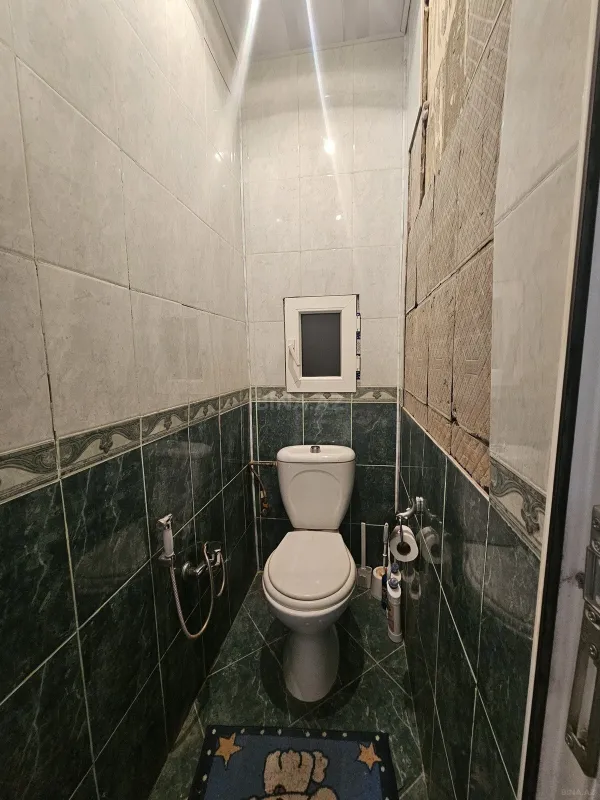 Satılır 5 otaqlı mənzil 130 m²