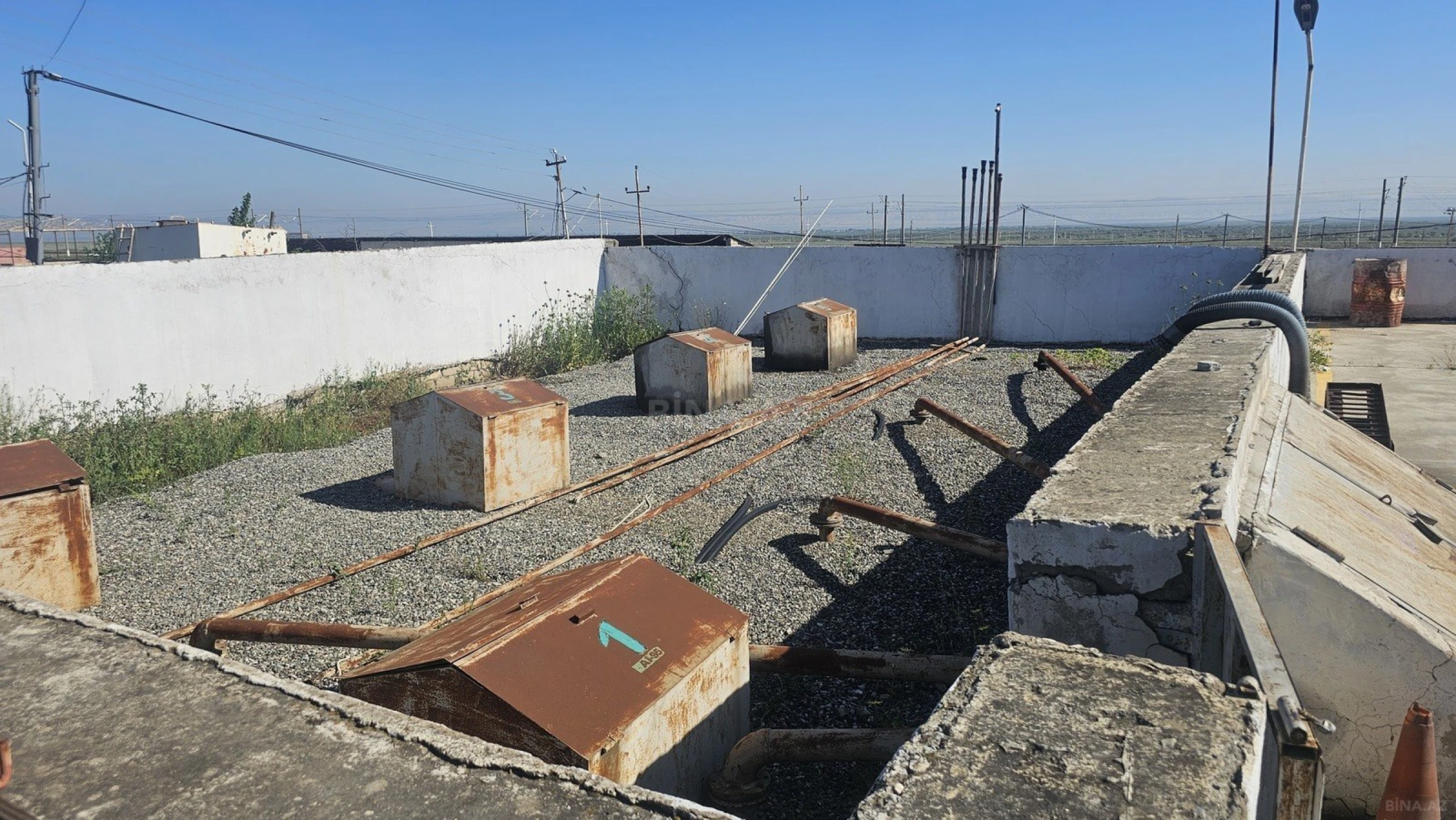 Satılır obyekt 4400 m²