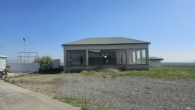 Satılır obyekt 4400 m²