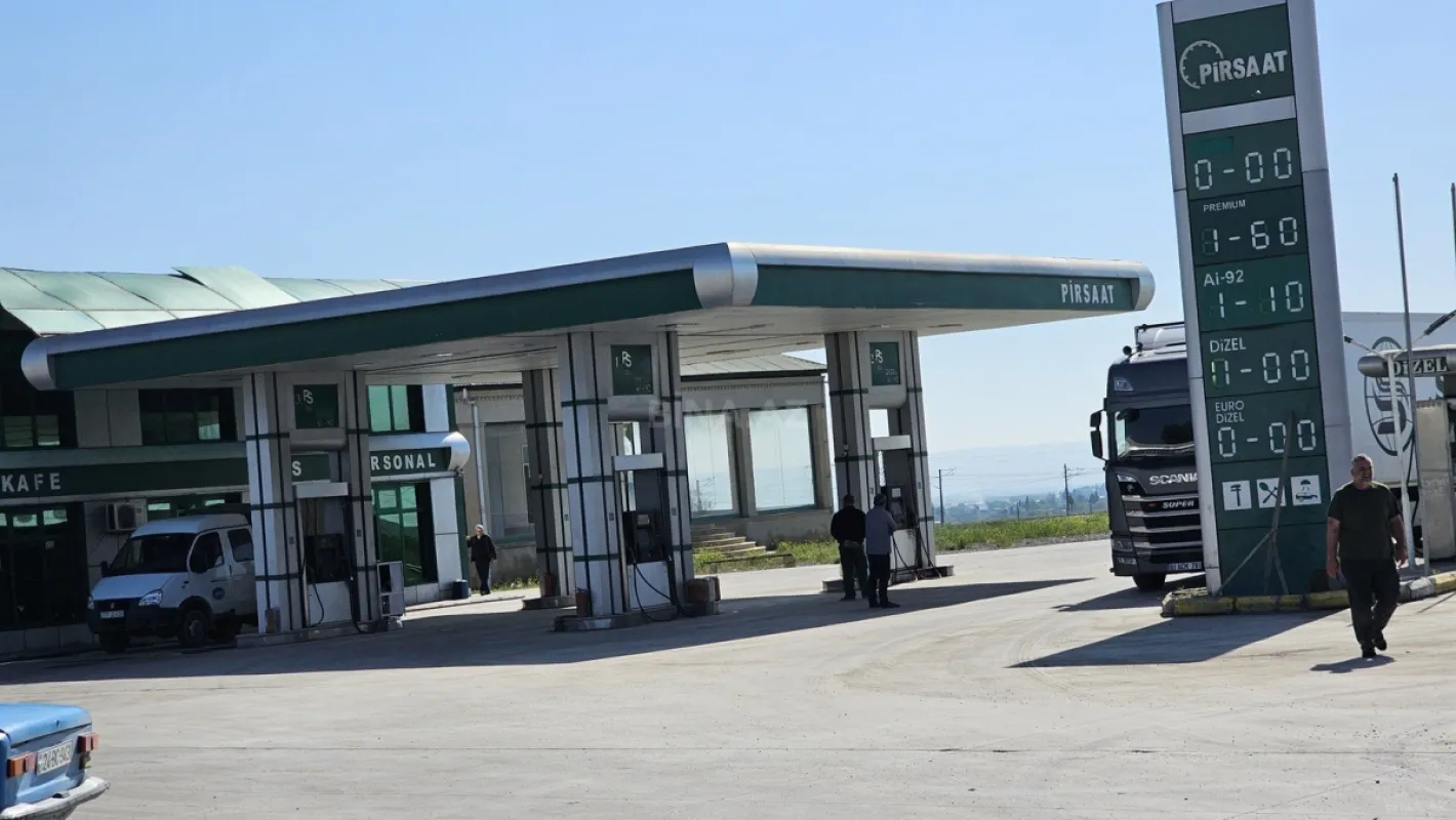 Satılır obyekt 4400 m²