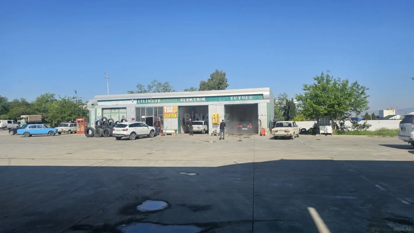 Satılır obyekt 4400 m²