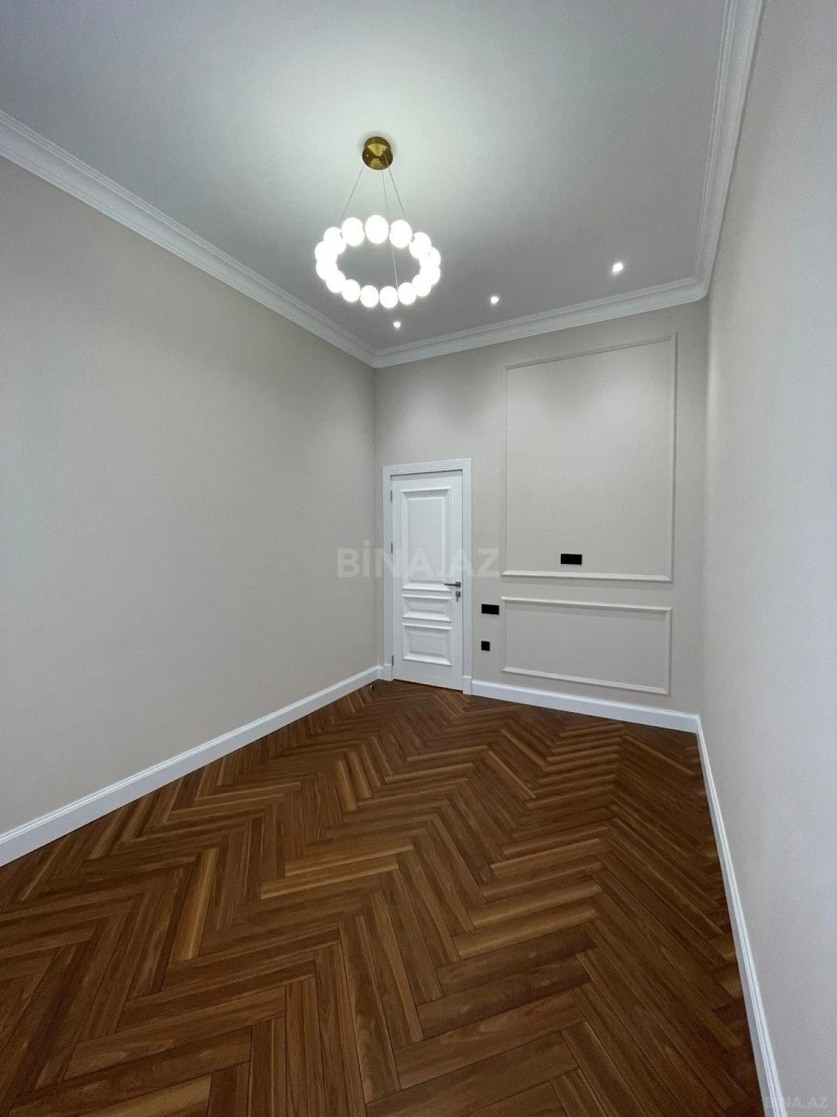 Satılır 5 otaqlı həyət evi 230 m²