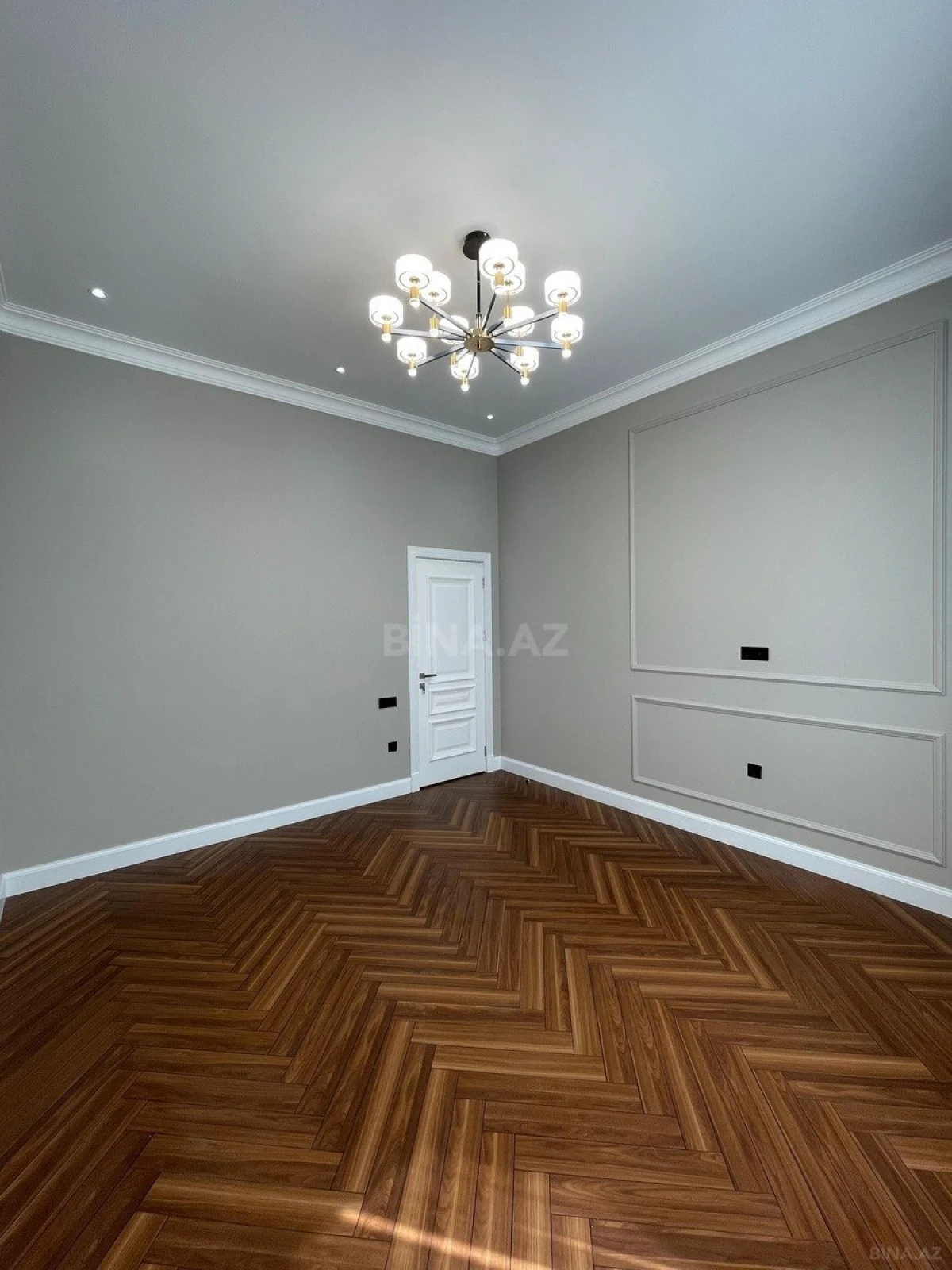 Satılır 5 otaqlı həyət evi 230 m²