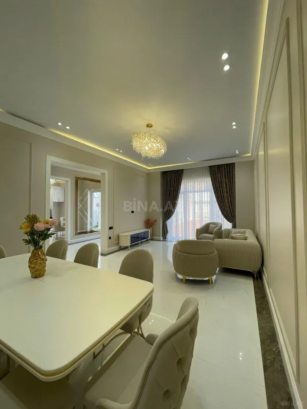Satılır 5 otaqlı həyət evi 230 m²