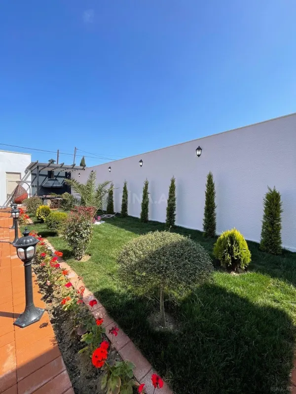 Satılır 5 otaqlı həyət evi 230 m²