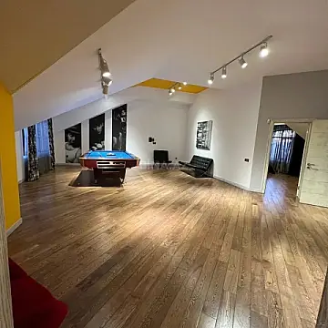 Kirayə verilir 5 otaqlı həyət evi 260 m²