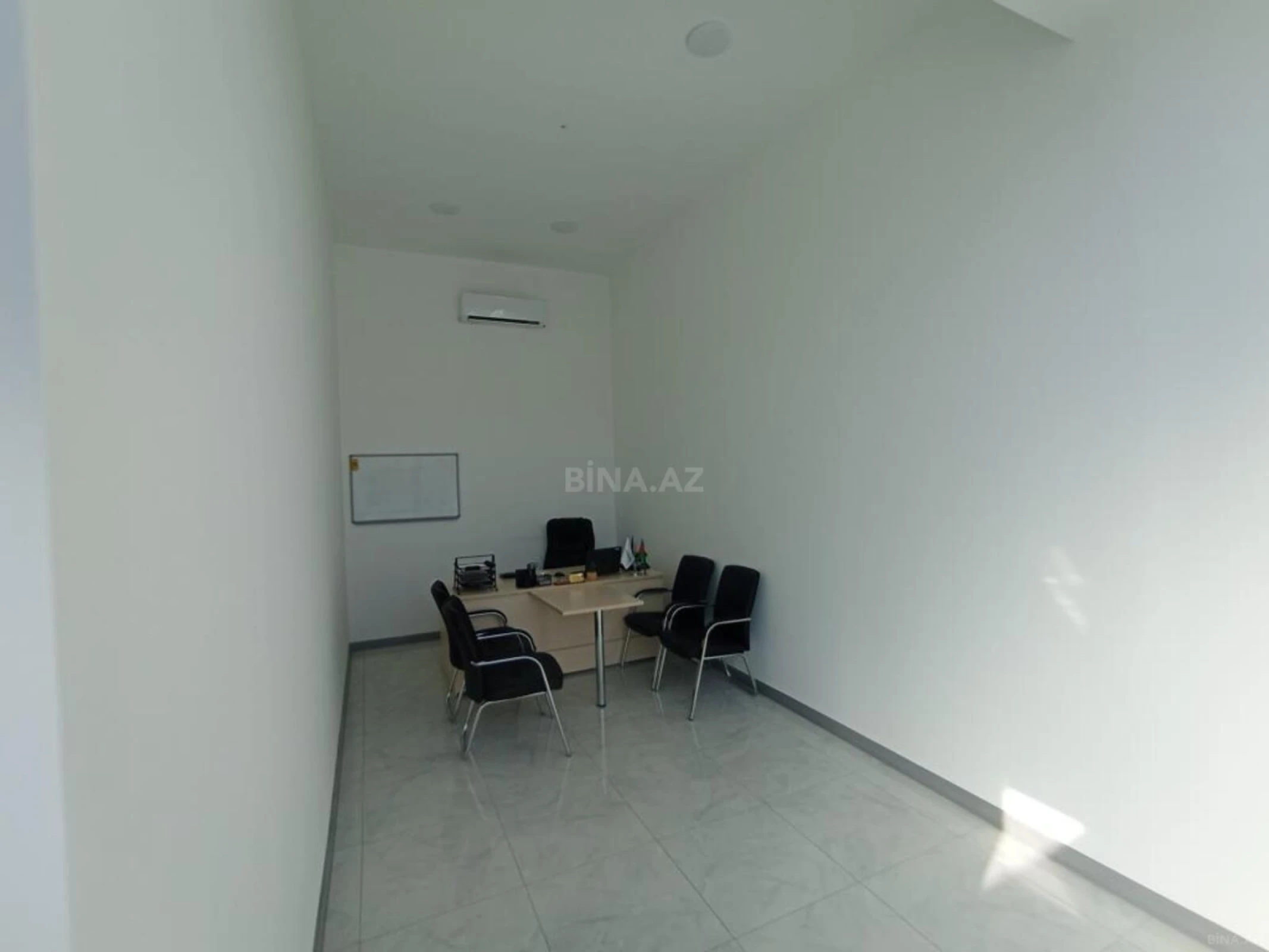 Satılır obyekt 178 m²