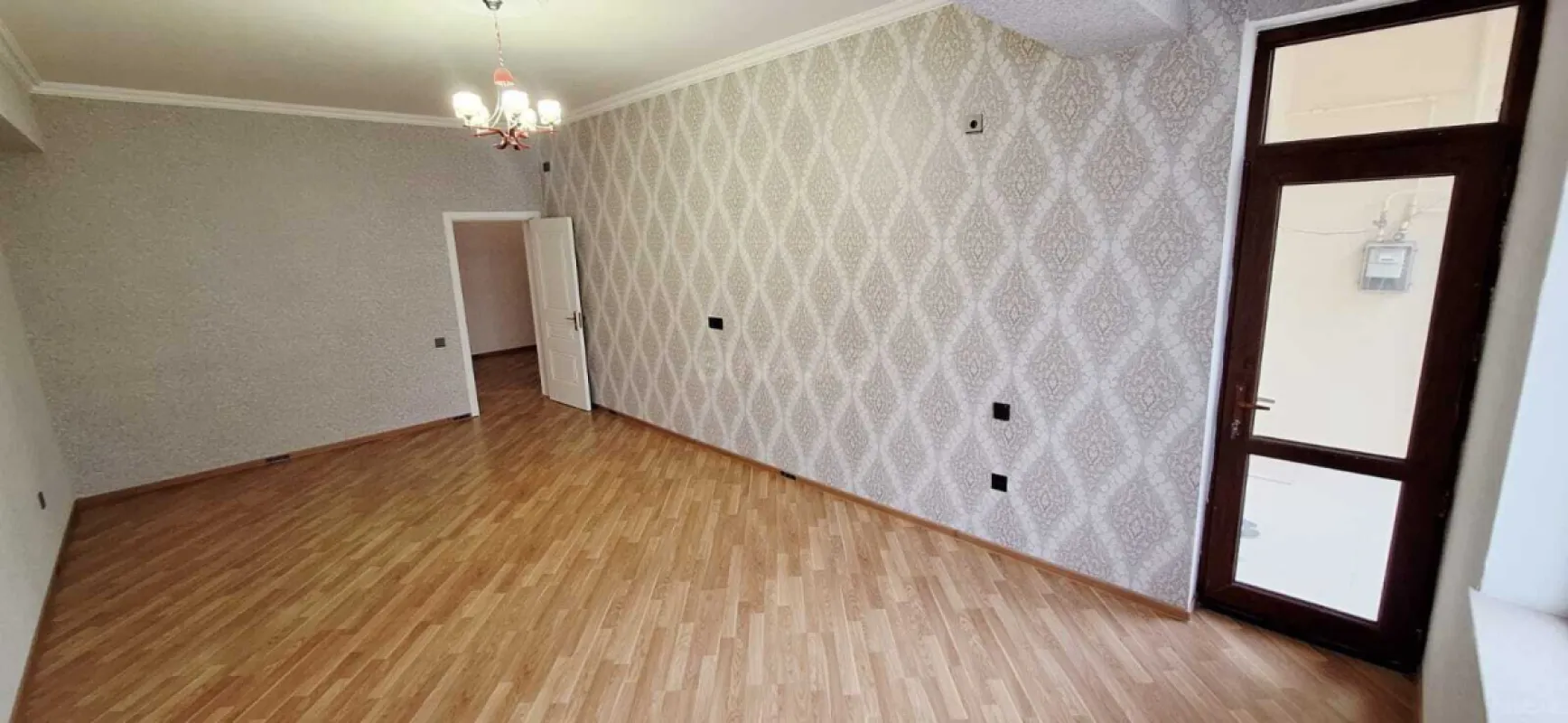 Satılır 3 otaqlı mənzil 125 m²