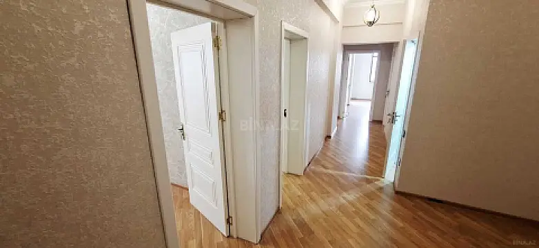 Satılır 3 otaqlı mənzil 125 m²