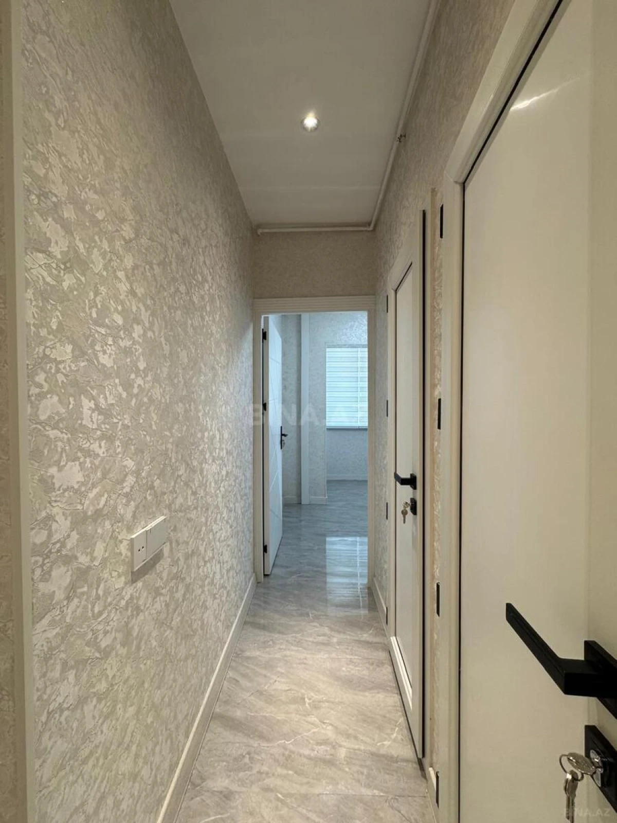 Satılır 2 otaqlı mənzil 55 m²