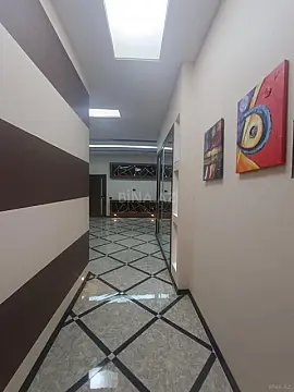Satılır 4 otaqlı mənzil 170 m²