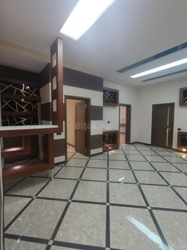 Satılır 4 otaqlı mənzil 170 m²