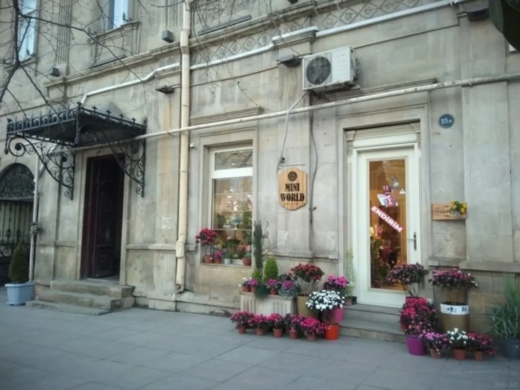 Satılır 2 otaqlı mənzil 65 m²