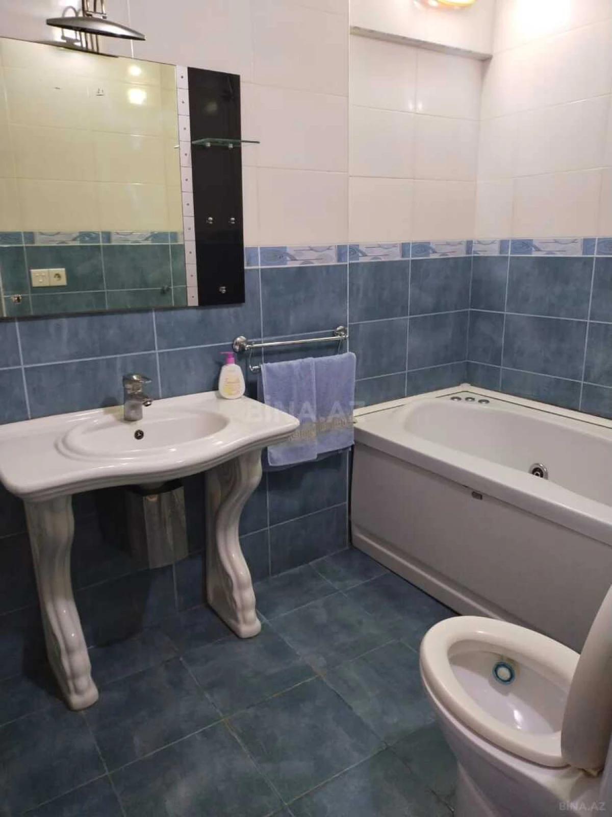 Satılır 2 otaqlı mənzil 65 m²