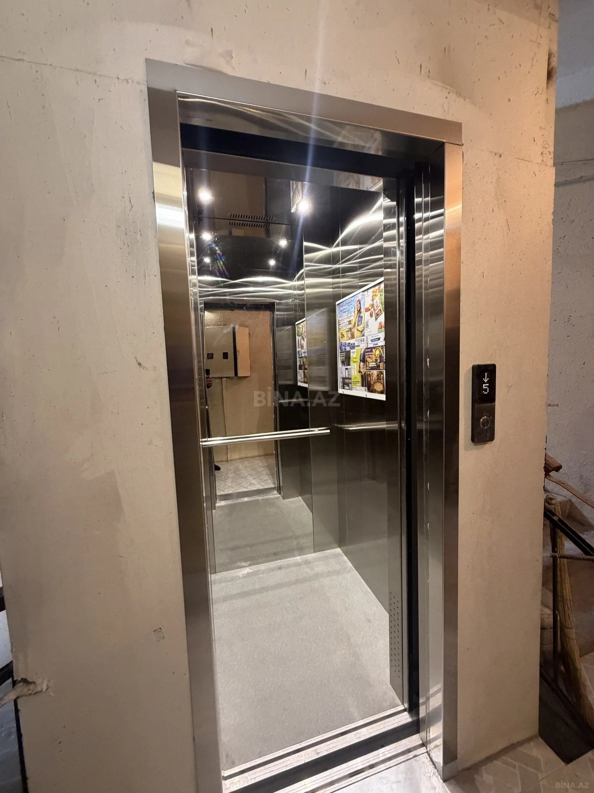 Satılır 3 otaqlı mənzil 85 m²