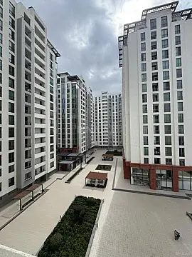 Satılır 3 otaqlı mənzil 130 m² — Bakı 3 otaq 130.00 m²
