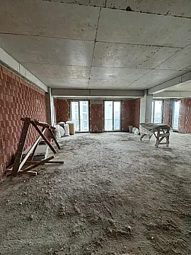 Satılır 3 otaqlı mənzil 130 m²