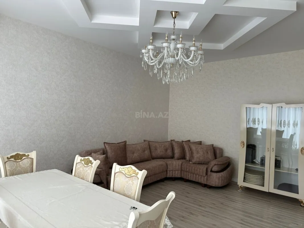 Satılır 4 otaqlı həyət evi 230 m²
