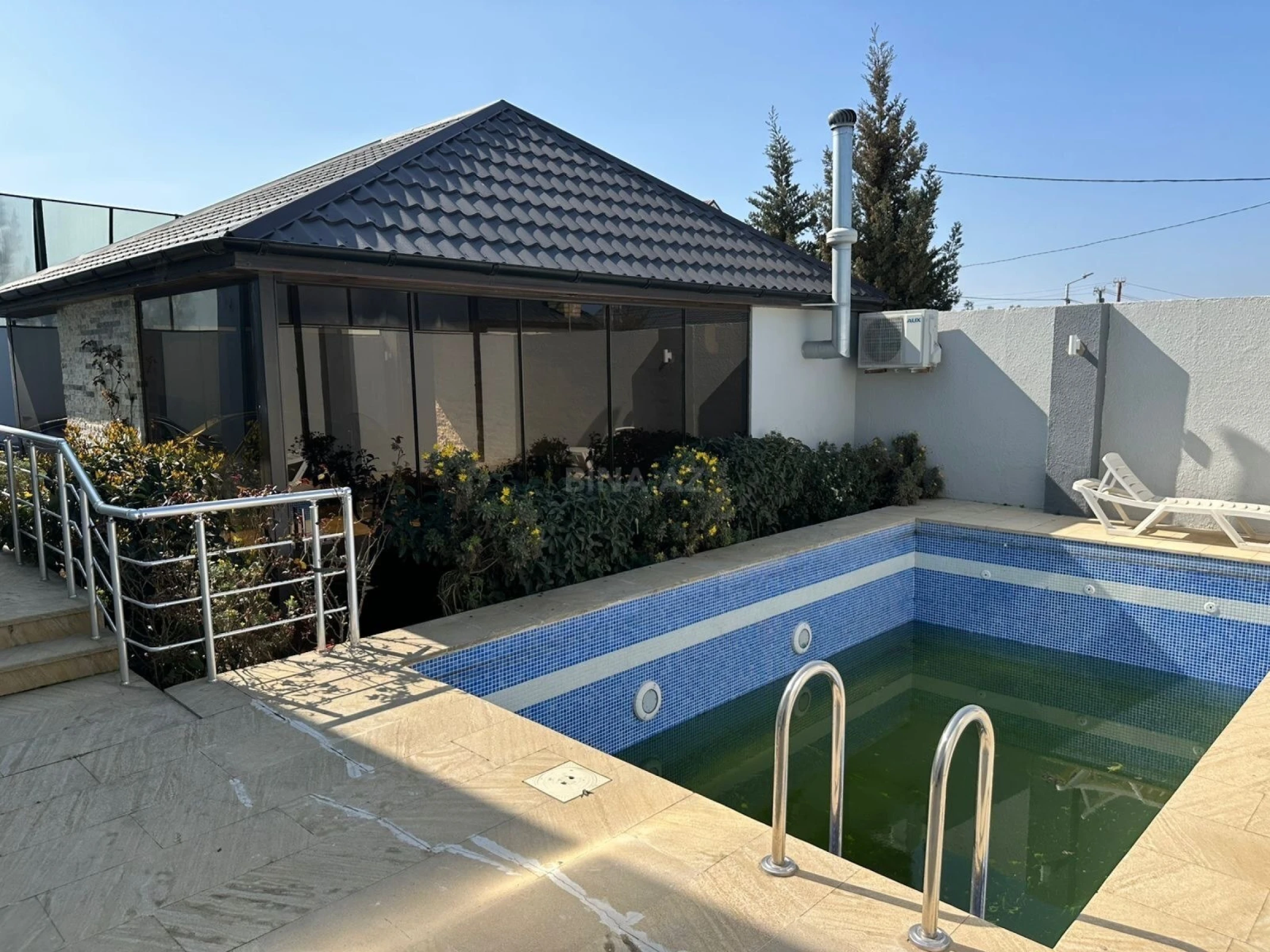 Satılır 4 otaqlı həyət evi 230 m²