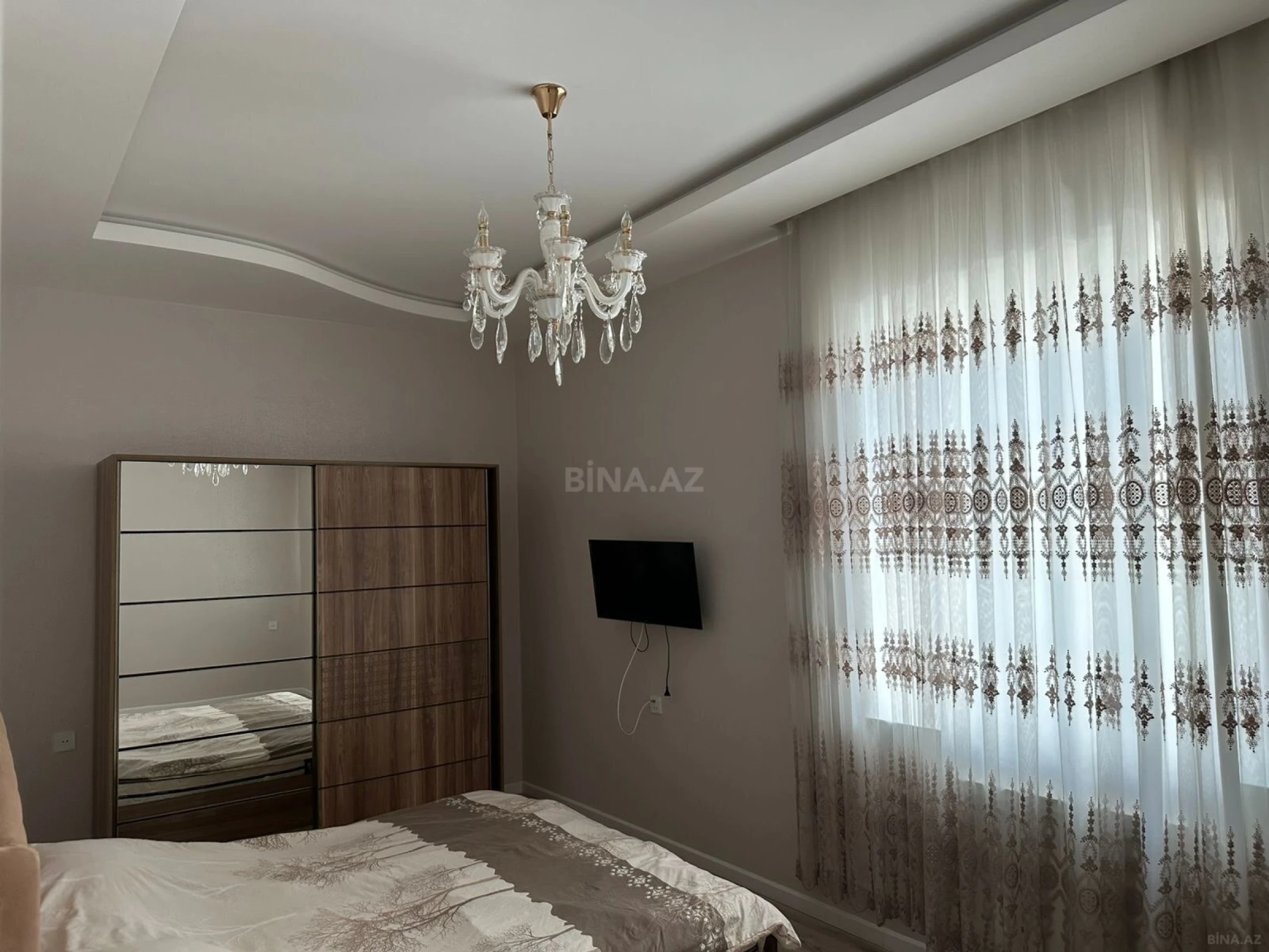 Satılır 4 otaqlı həyət evi 230 m²