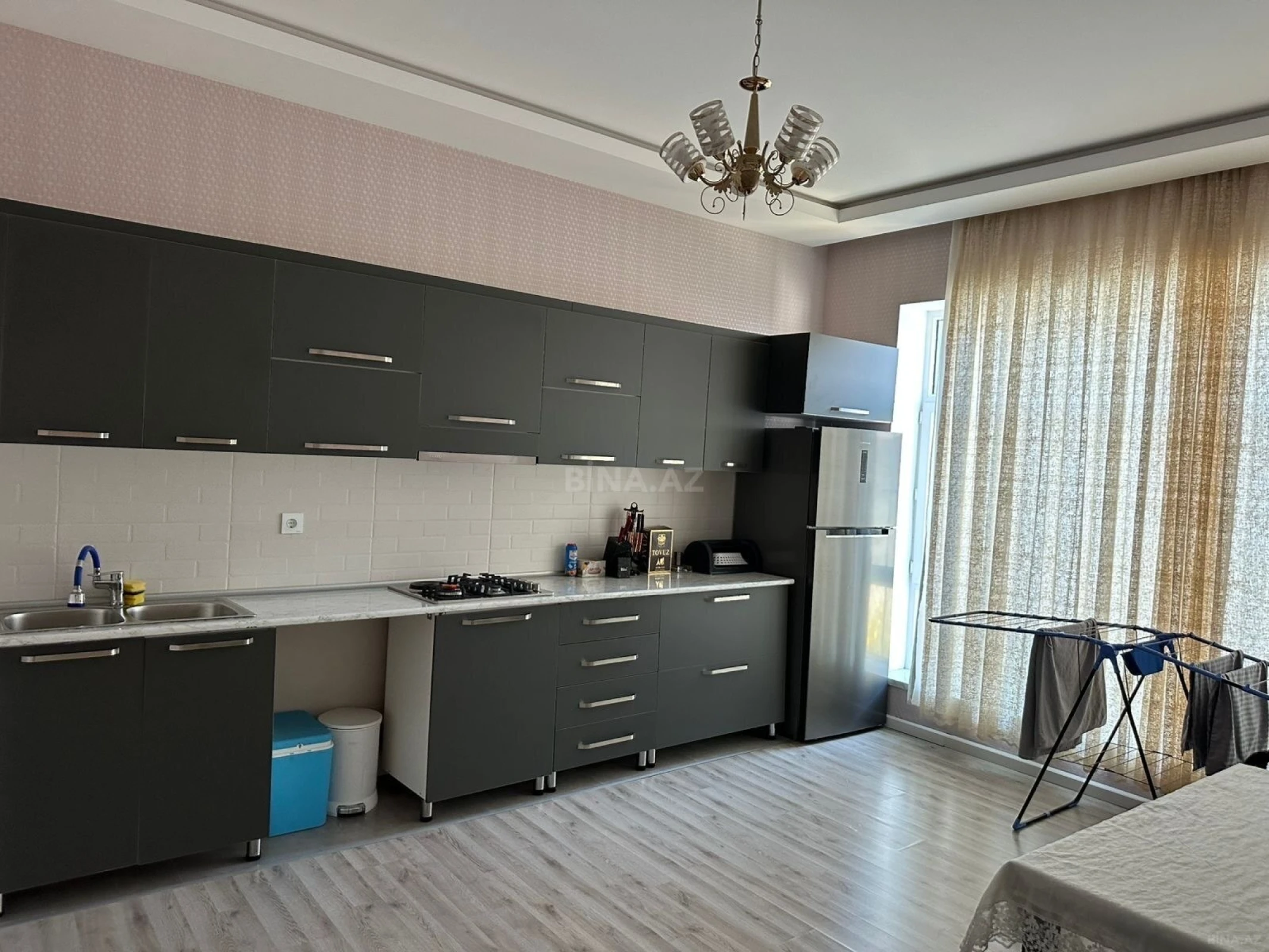 Satılır 4 otaqlı həyət evi 230 m²