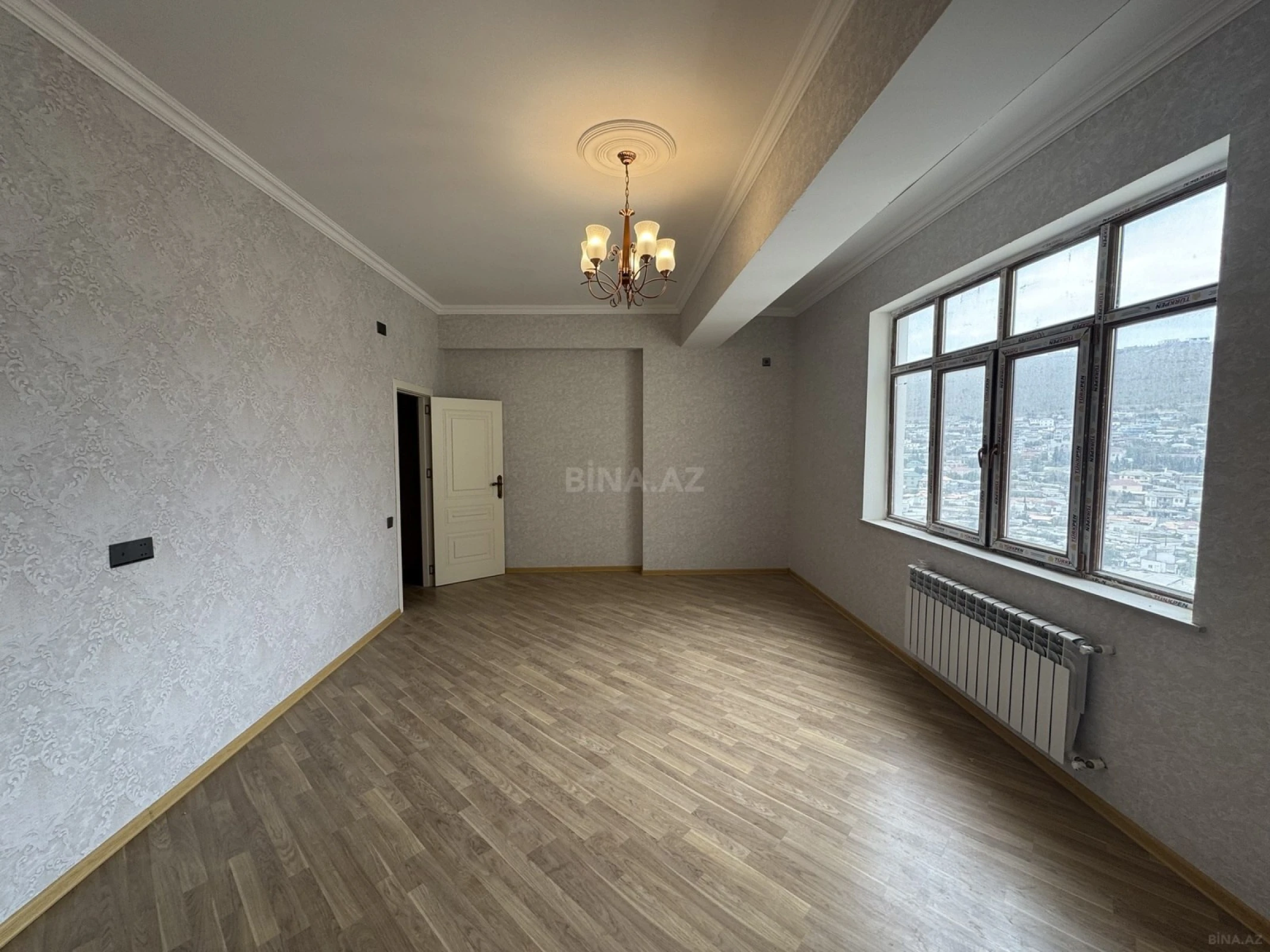 Satılır 2 otaqlı mənzil 80 m²