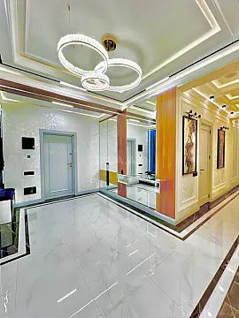 Satılır 4 otaqlı mənzil 186 m²