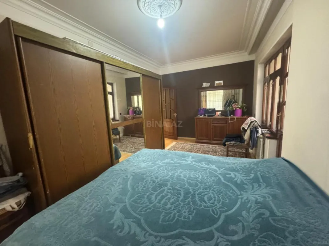 Satılır 4 otaqlı mənzil 90 m²