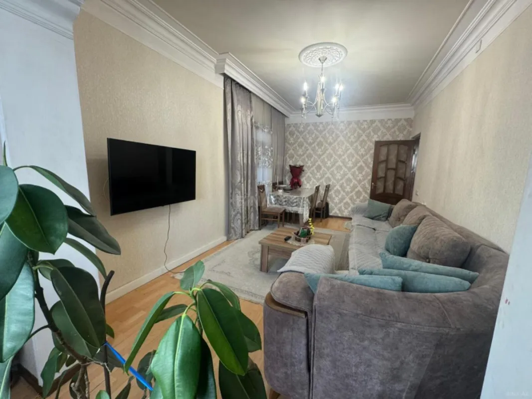 Satılır 4 otaqlı mənzil 90 m²