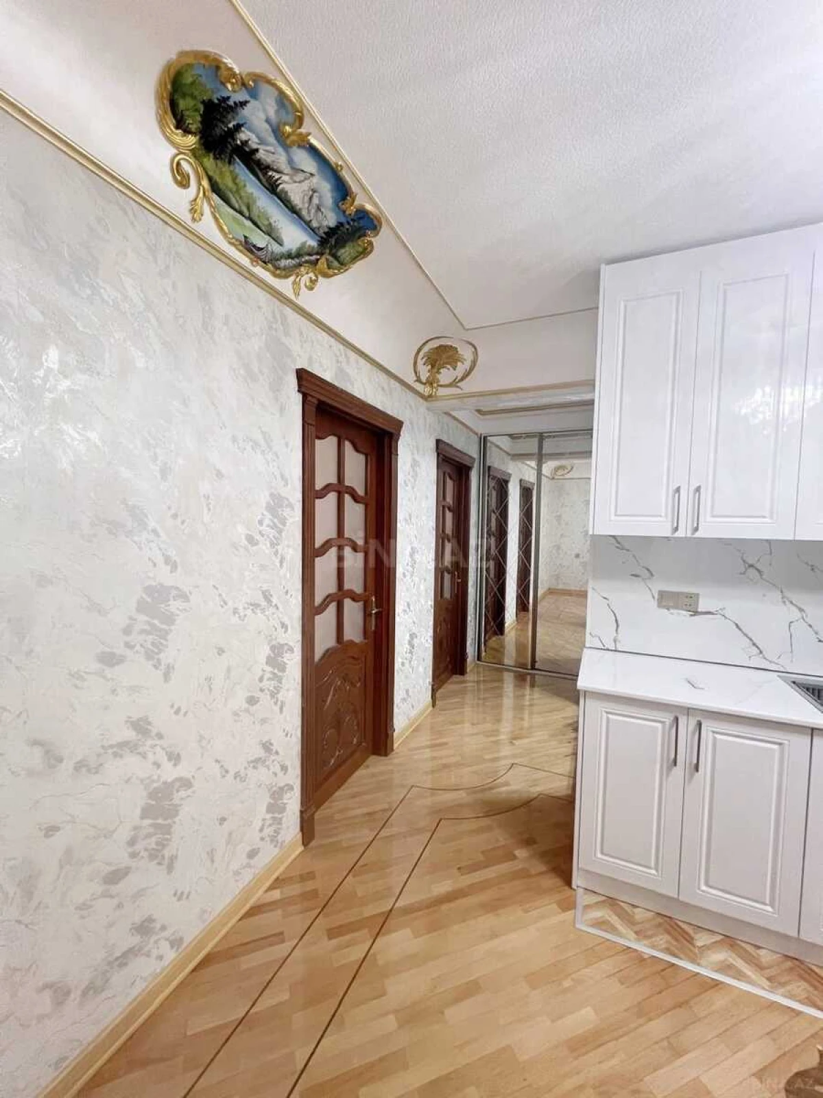 Satılır 2 otaqlı mənzil 67 m²