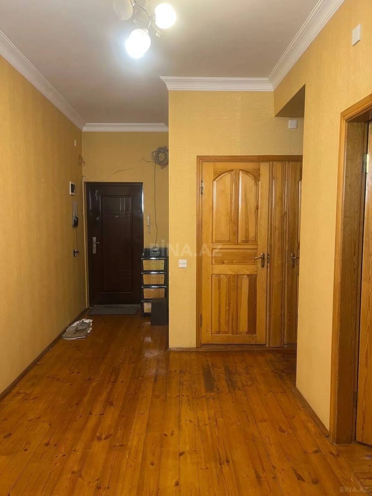 Satılır 2 otaqlı mənzil 73 m²